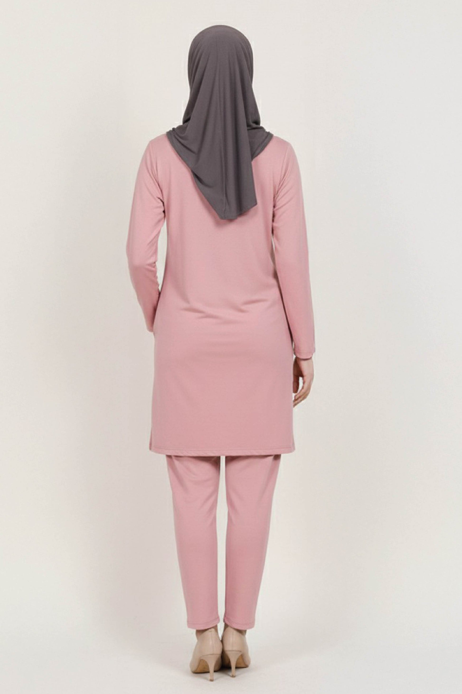 Inhale Sabr Exhale Shukr Urdu Women’s Long Tee – 100% Cotton